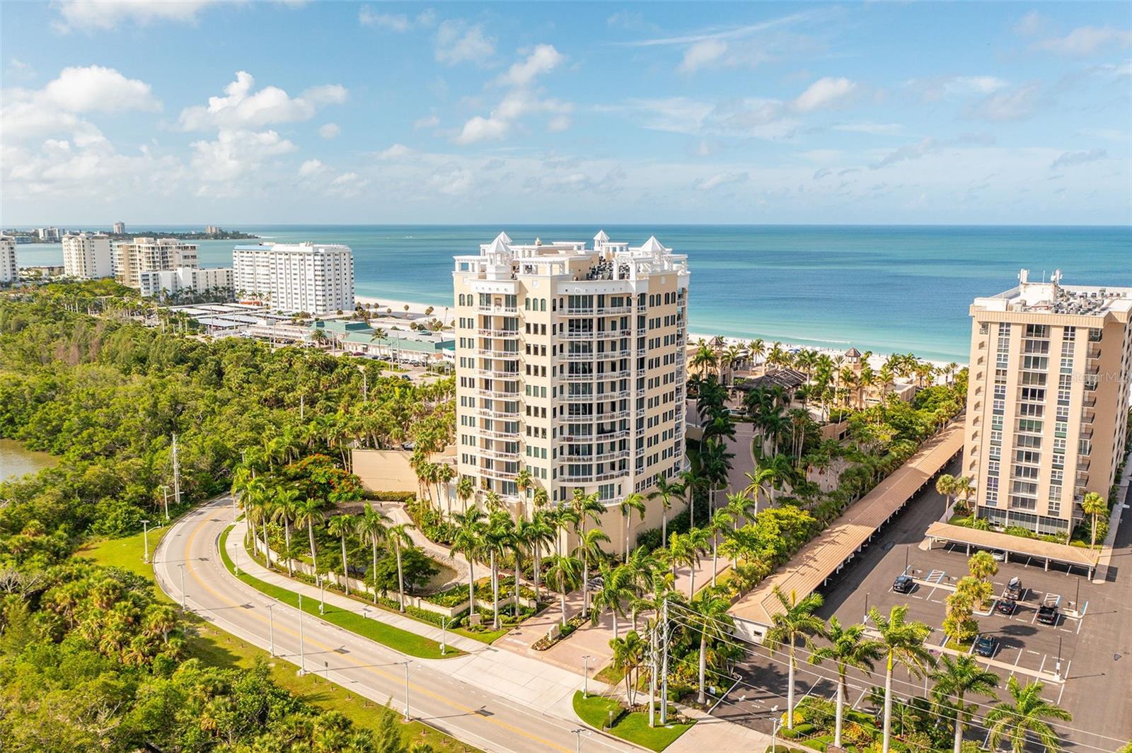 THE BEACH RESIDENCES - Residential