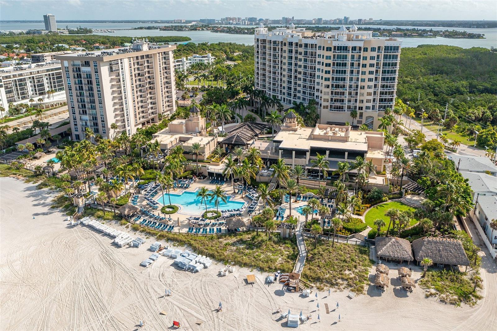 THE BEACH RESIDENCES - Residential