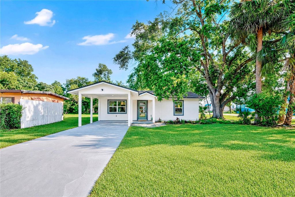 Photo of 483 Pennsylvania Avenue, Winter Garden, FL 34787 (MLS # O6398208)