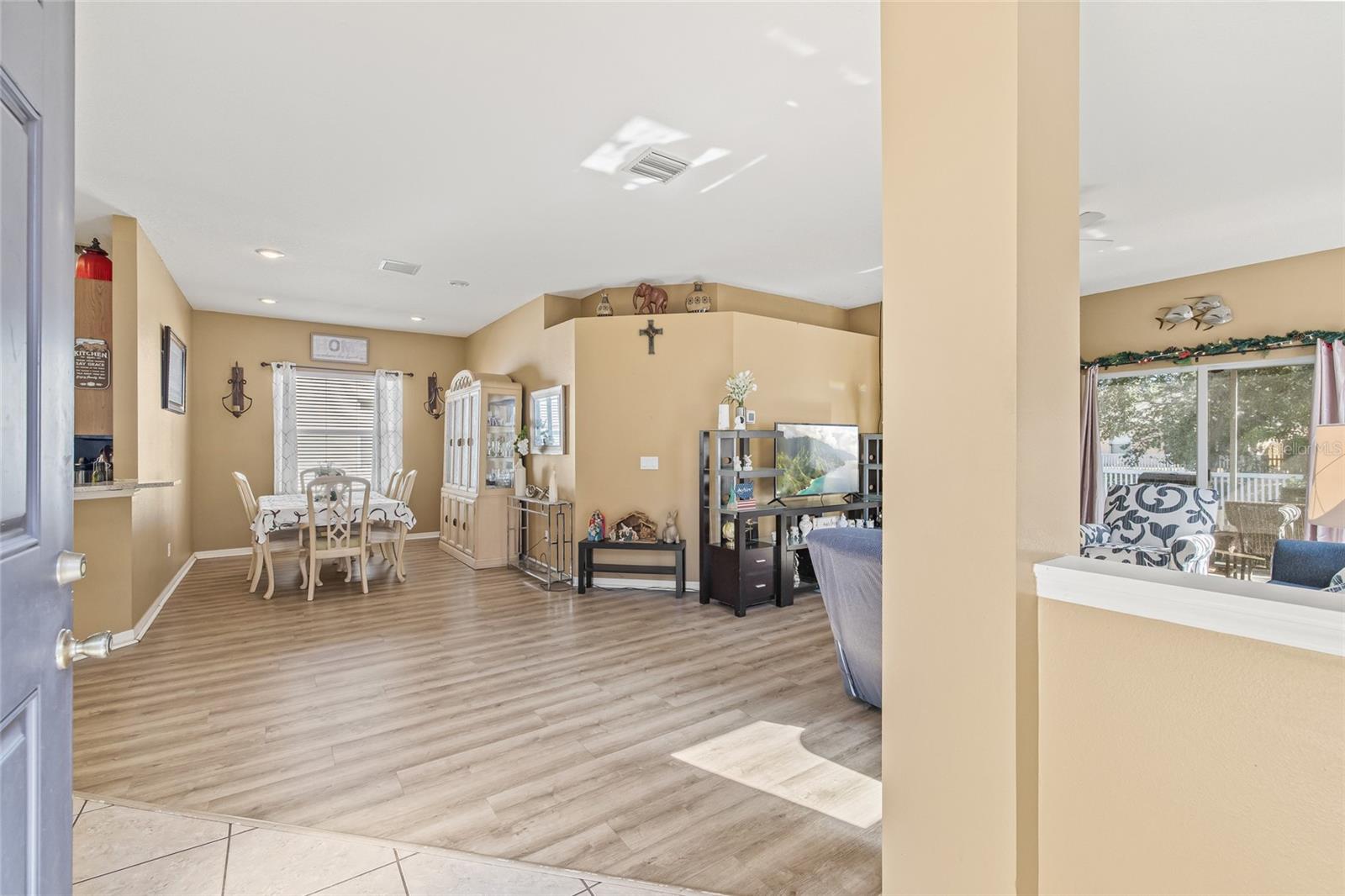 WELLINGTON SOUTH AT BAY PARK - Residential