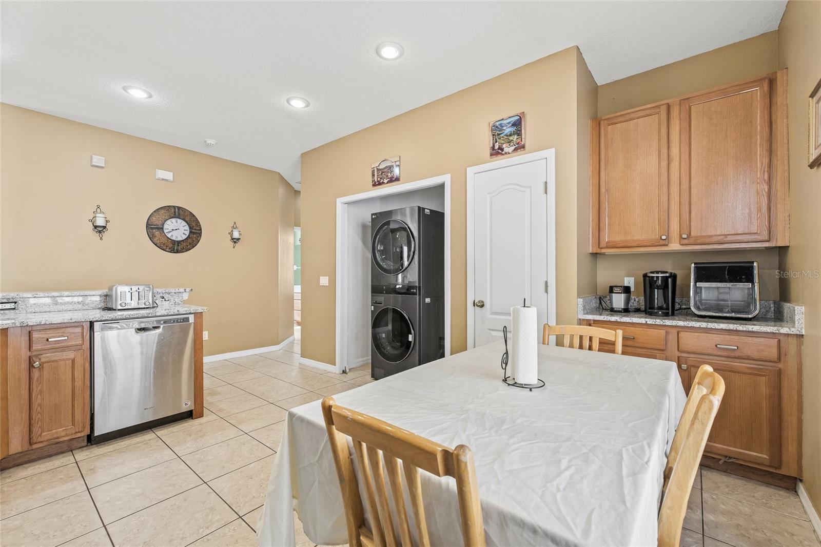 WELLINGTON SOUTH AT BAY PARK - Residential