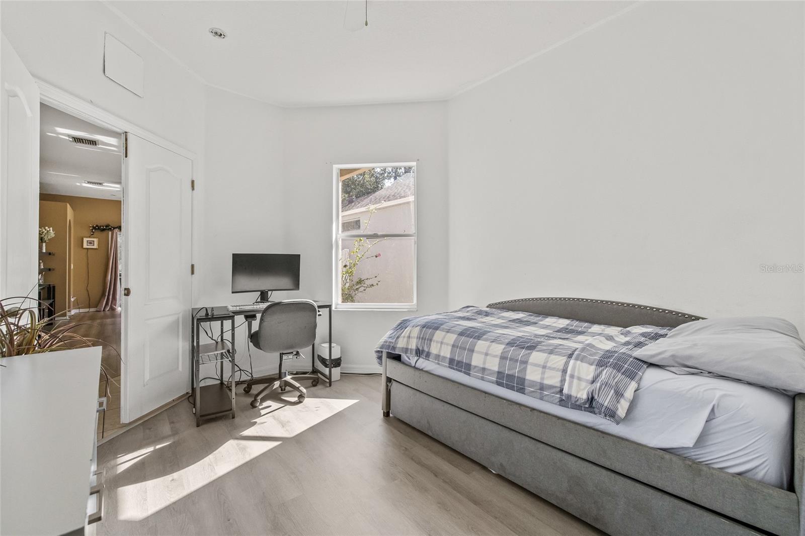 WELLINGTON SOUTH AT BAY PARK - Residential