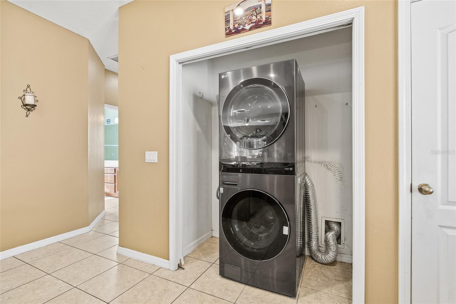 WELLINGTON SOUTH AT BAY PARK - Residential