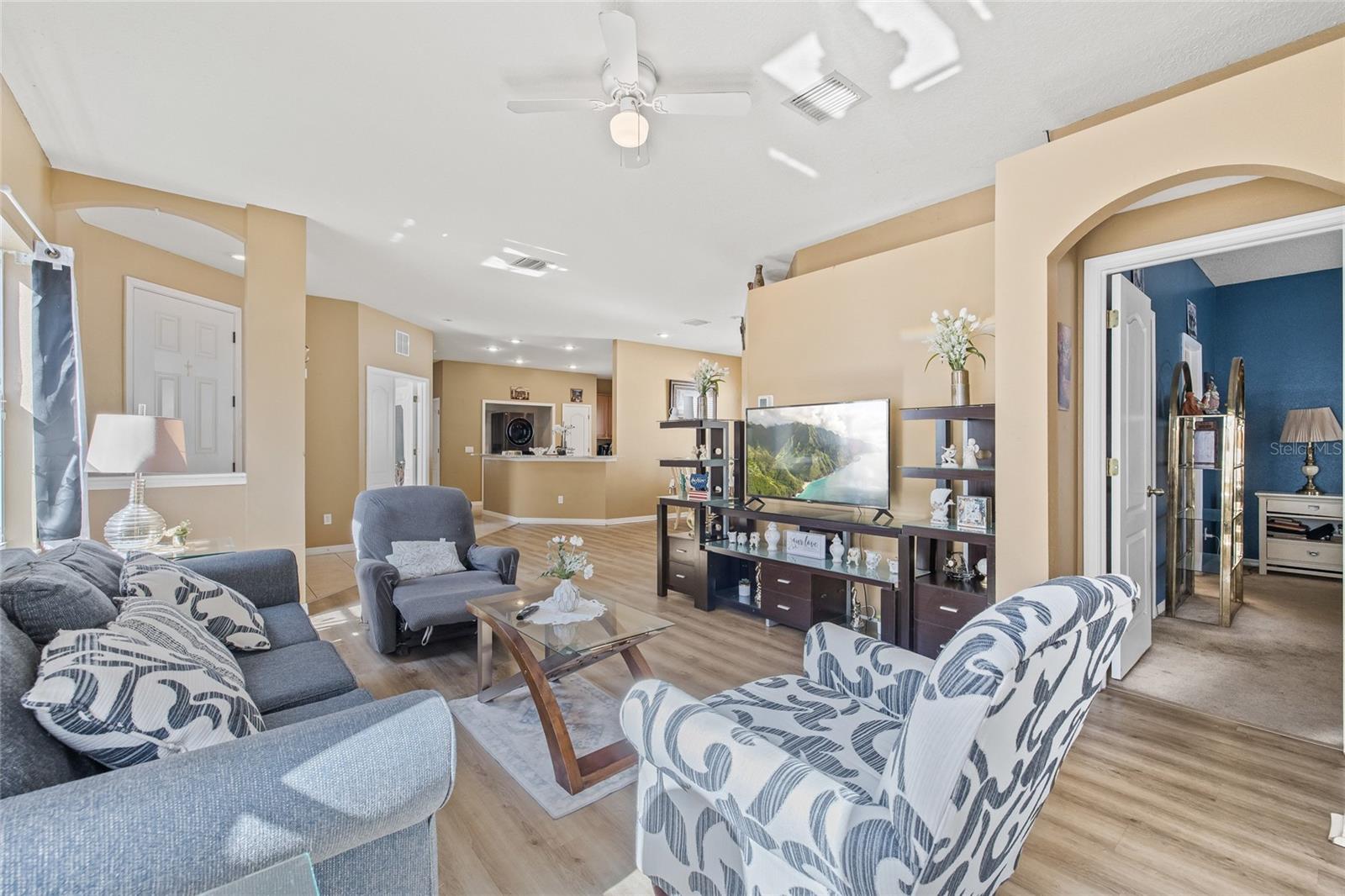 WELLINGTON SOUTH AT BAY PARK - Residential