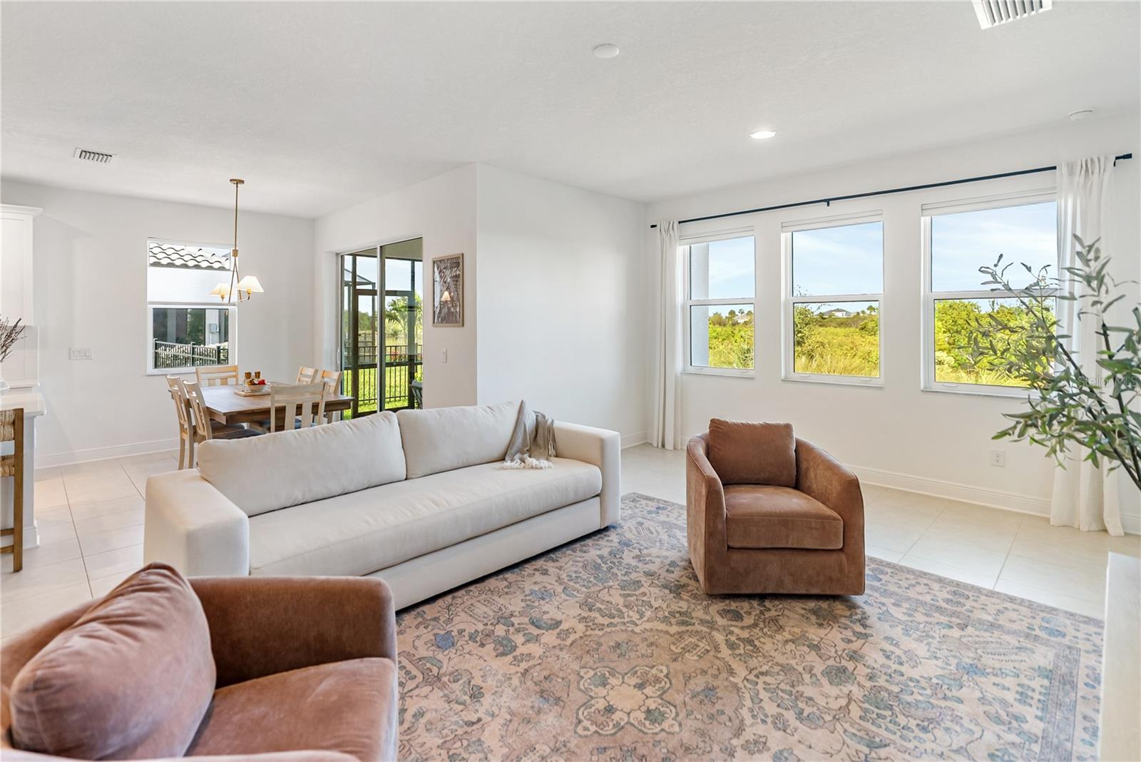 SWEETWATER AT LAKEWOOD RANCH PH I & II - Residential