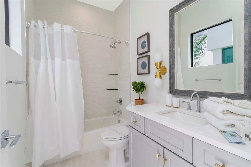 MELBOURNE BEACH HOMES - Residential