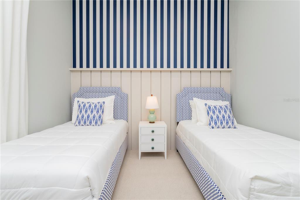 MELBOURNE BEACH HOMES - Residential