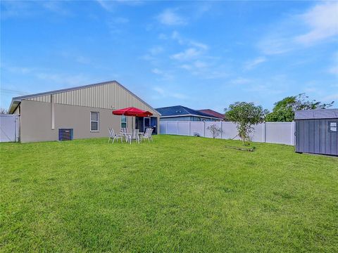 A home in GIBSONTON