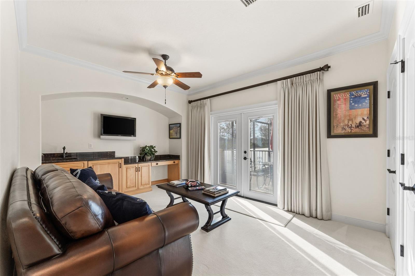 SUNSET BAY - Residential