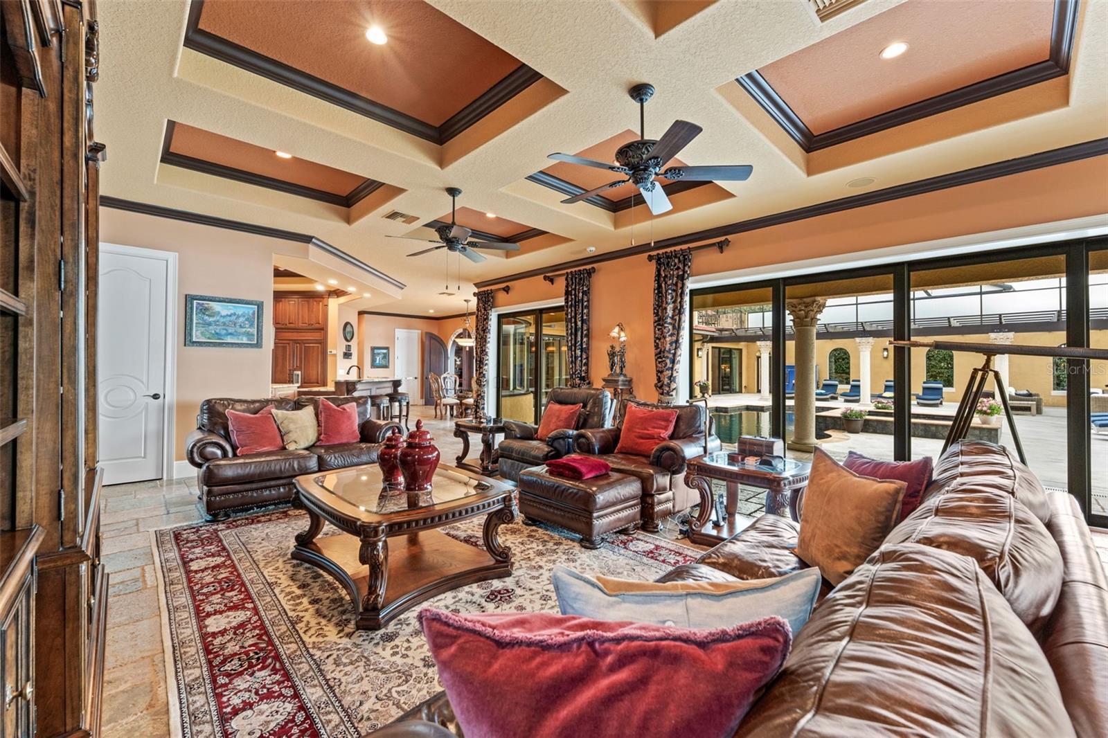 SUNSET BAY - Residential