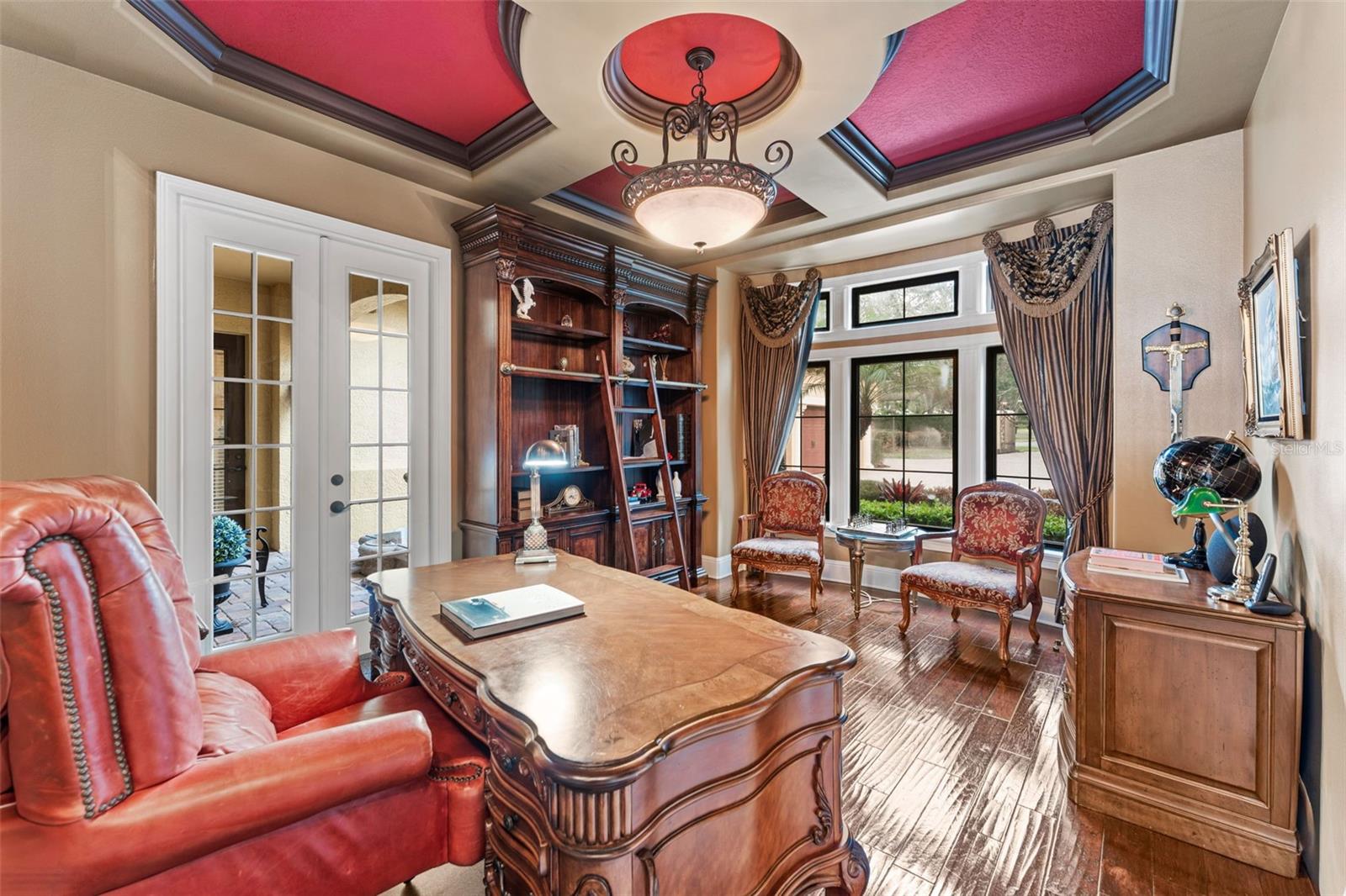 SUNSET BAY - Residential