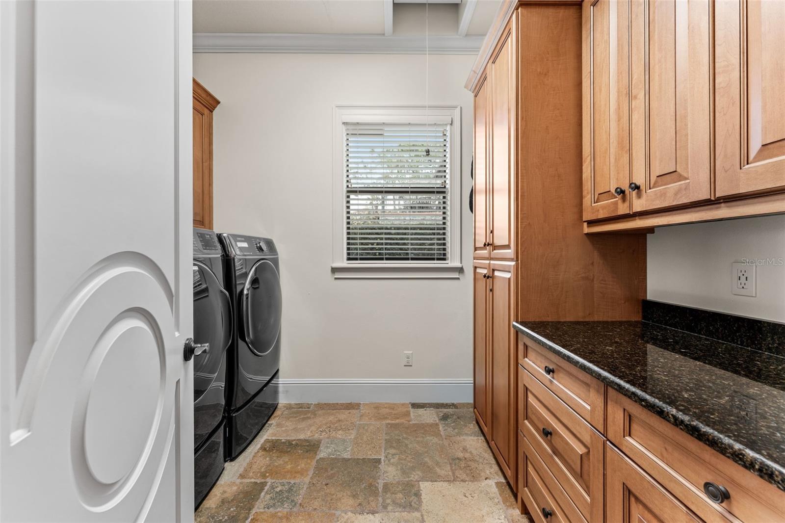 SUNSET BAY - Residential