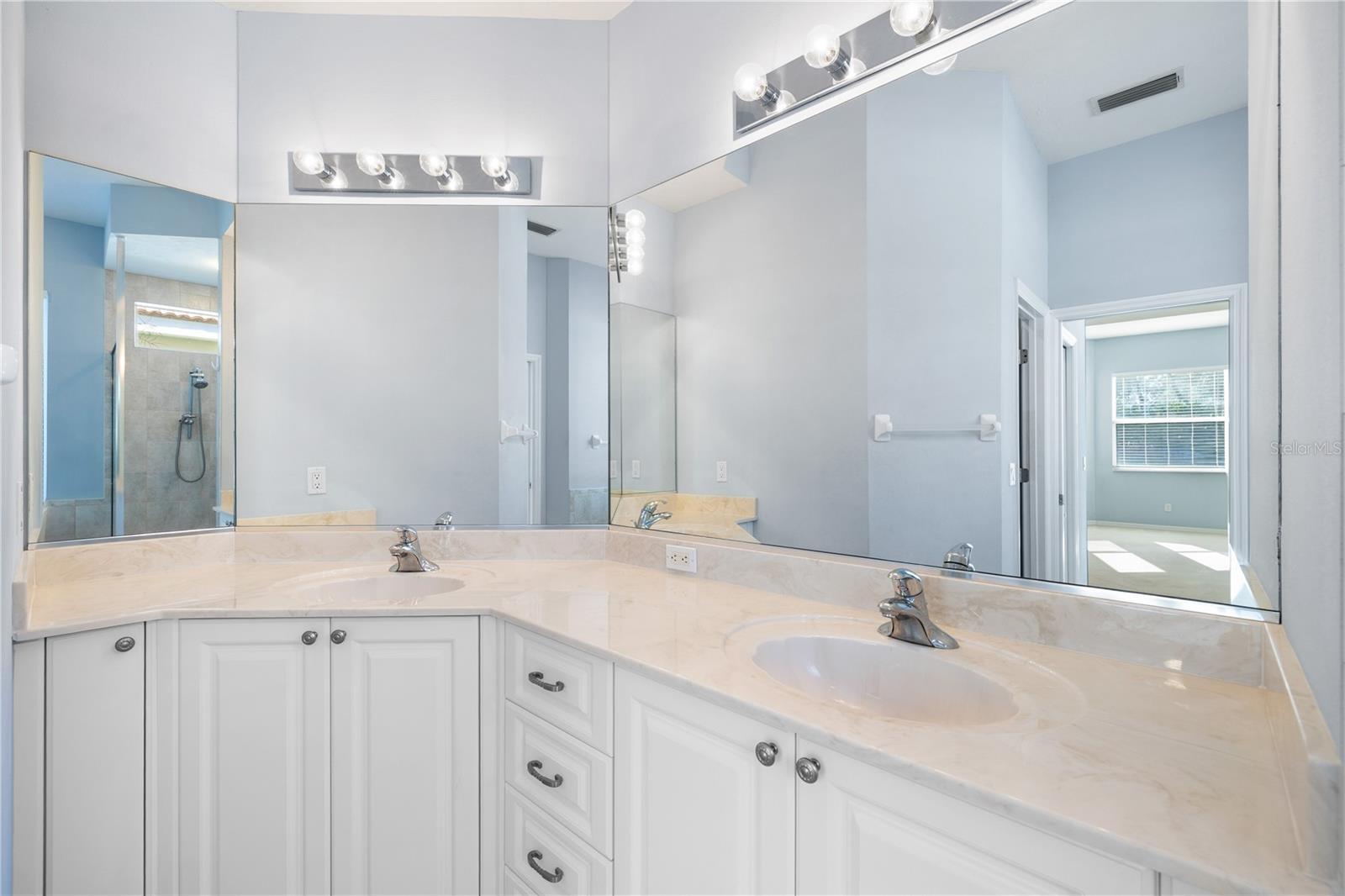 LAKEWOOD RANCH COUNTRY CLUB VILLAGE AA 1&2 - Residential