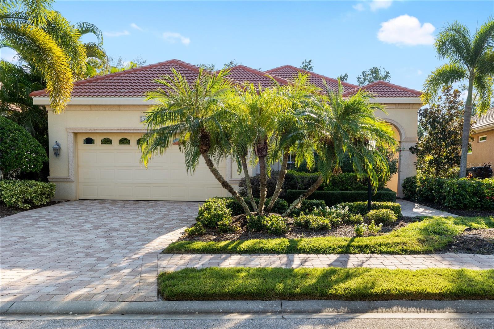 LAKEWOOD RANCH COUNTRY CLUB VILLAGE AA 1&2 - Residential