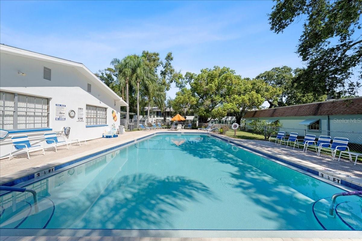 DOUGLAS ARMS - Residential