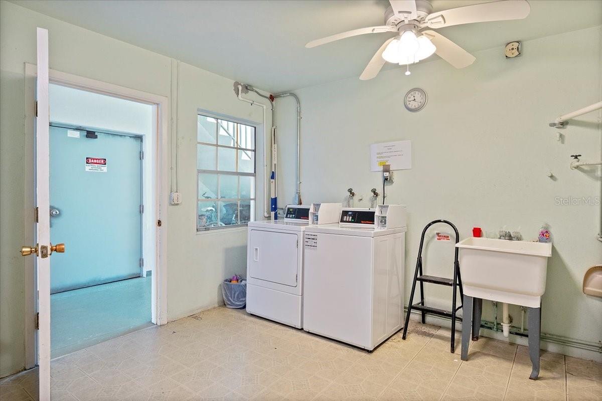 DOUGLAS ARMS - Residential