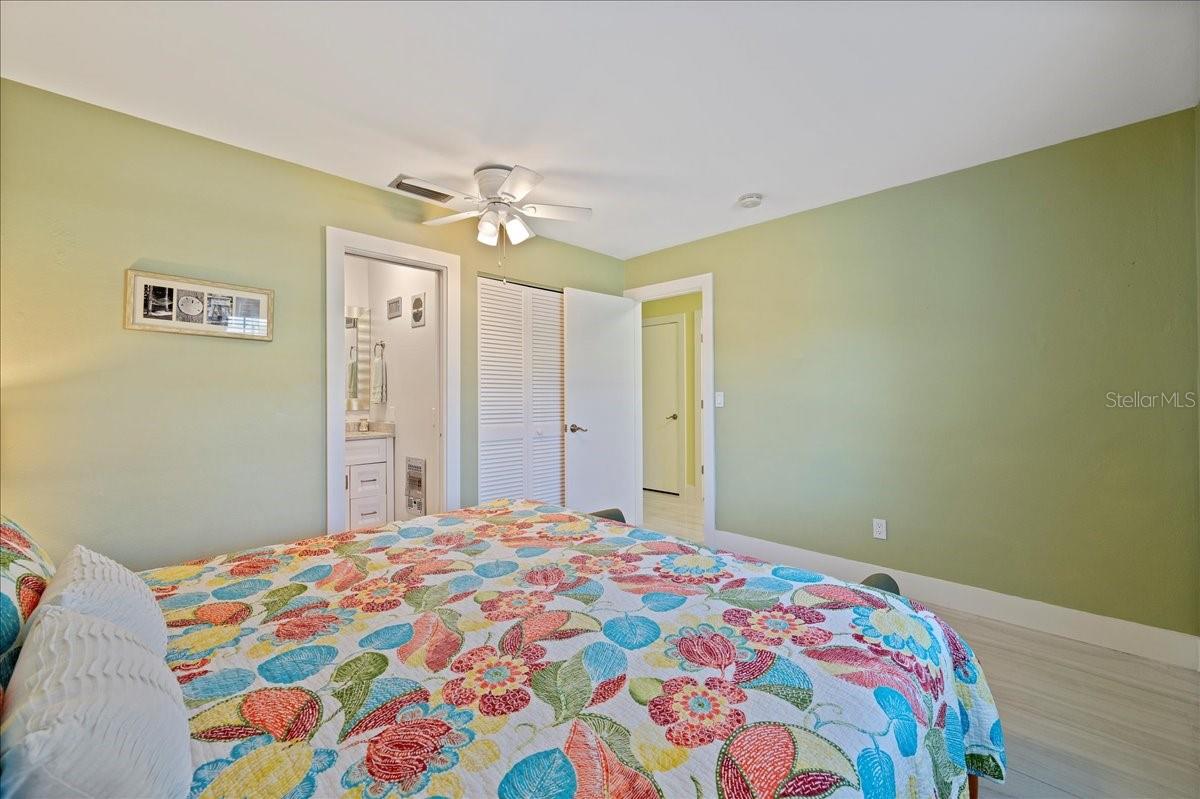 DOUGLAS ARMS - Residential