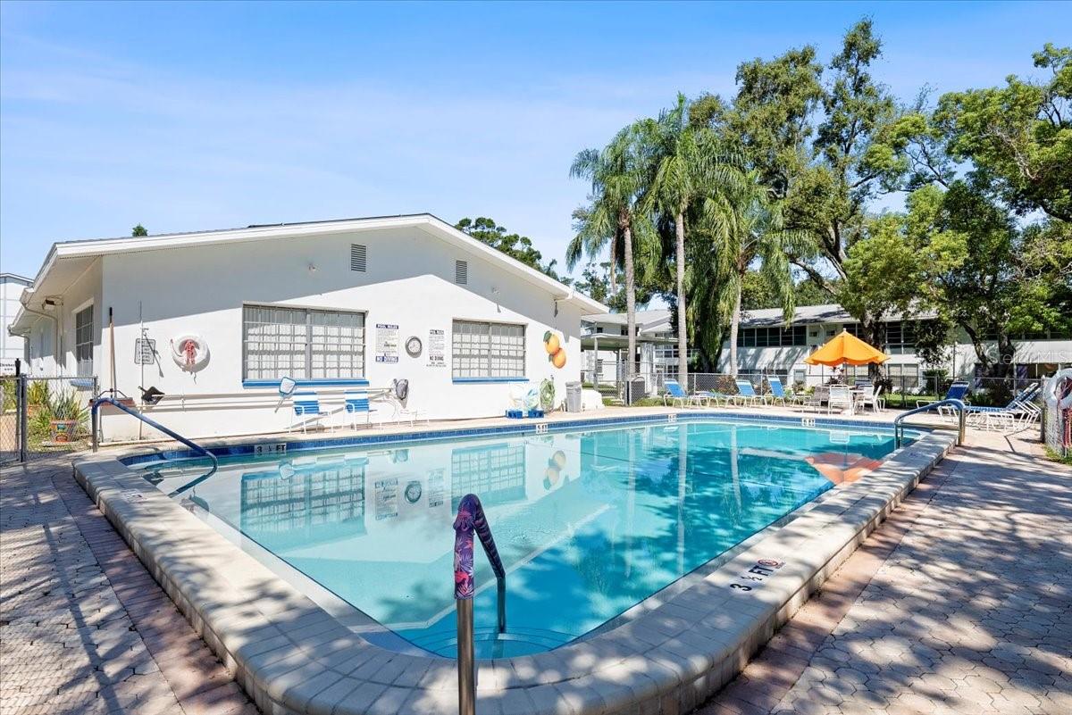 DOUGLAS ARMS - Residential