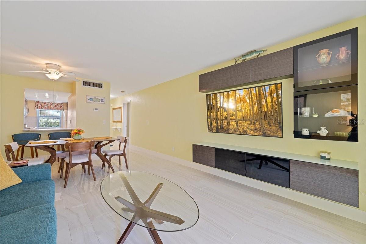 DOUGLAS ARMS - Residential