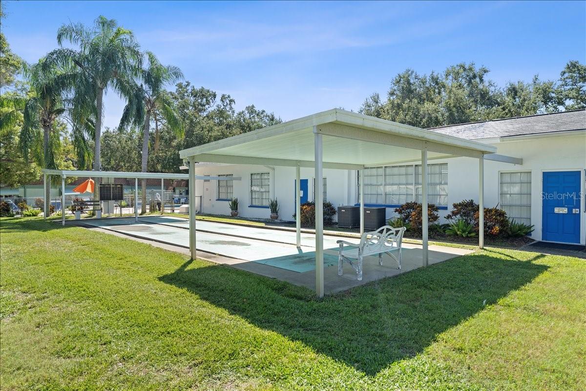 DOUGLAS ARMS - Residential