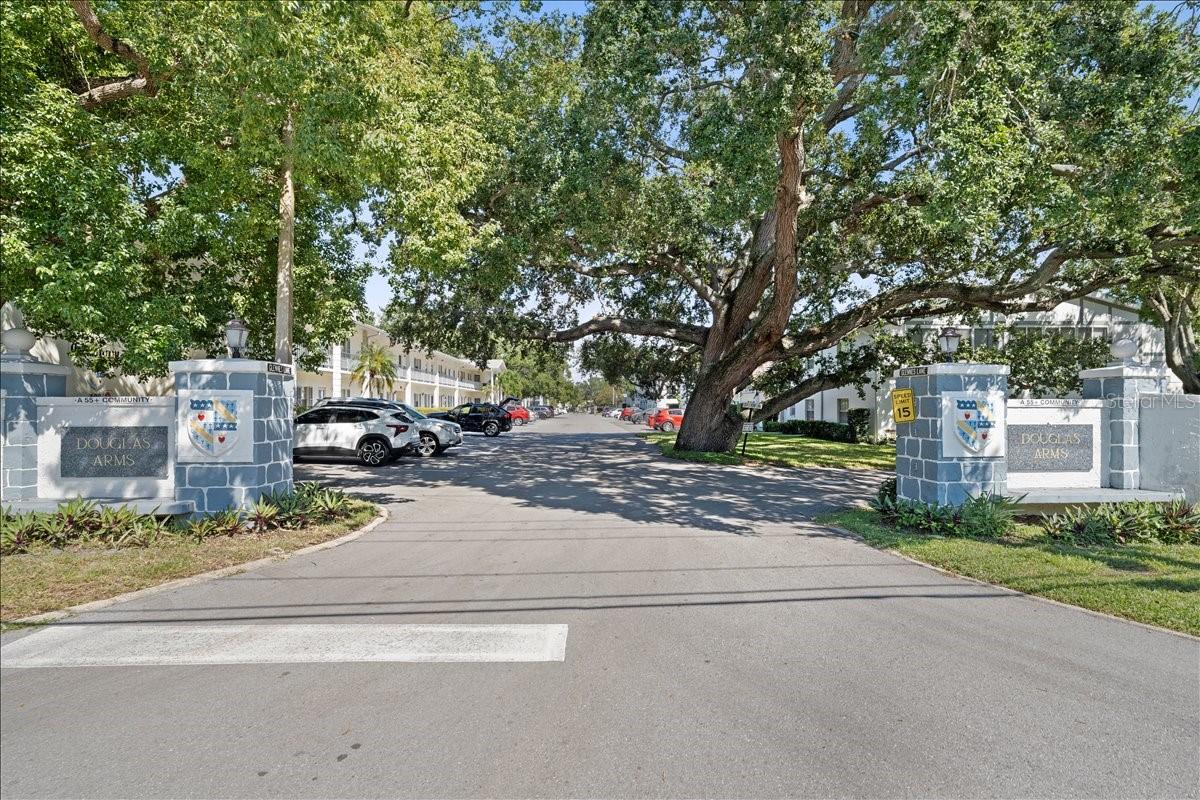 DOUGLAS ARMS - Residential