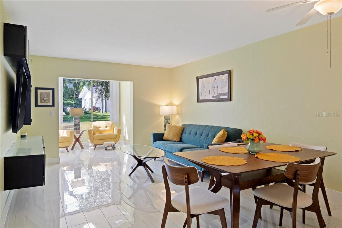 DOUGLAS ARMS - Residential