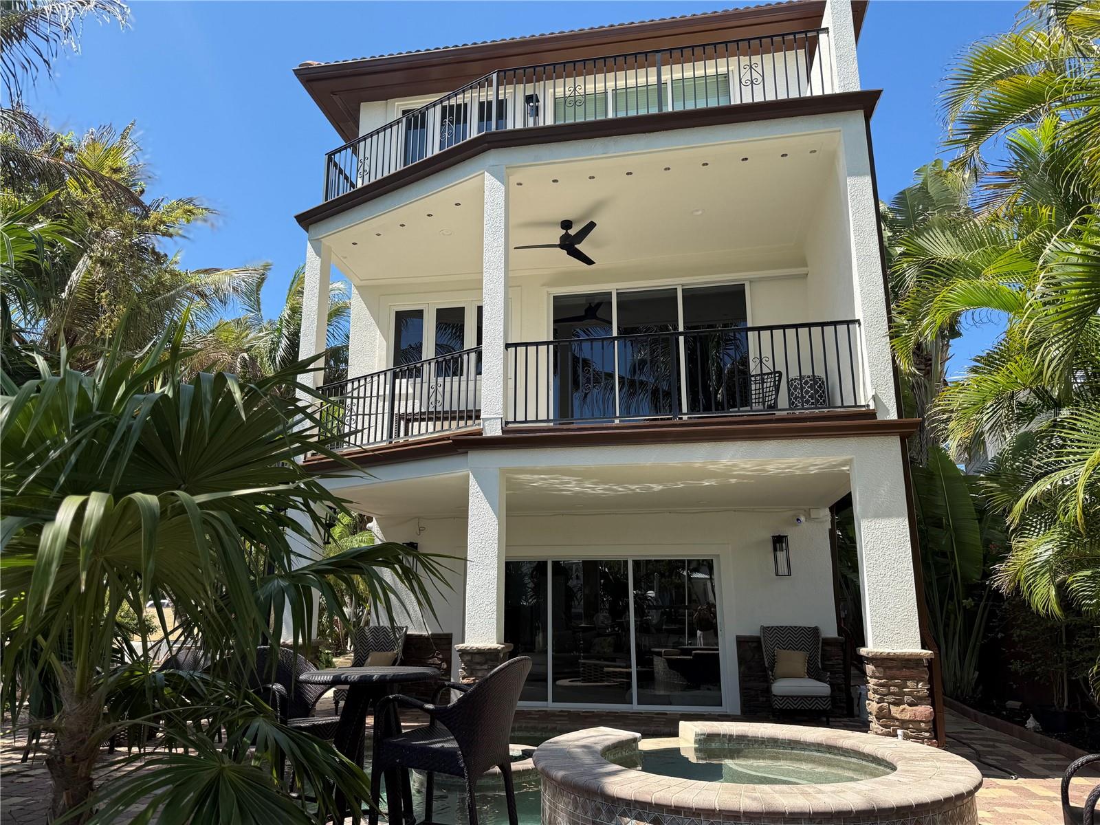 SIESTA BEACH - Residential