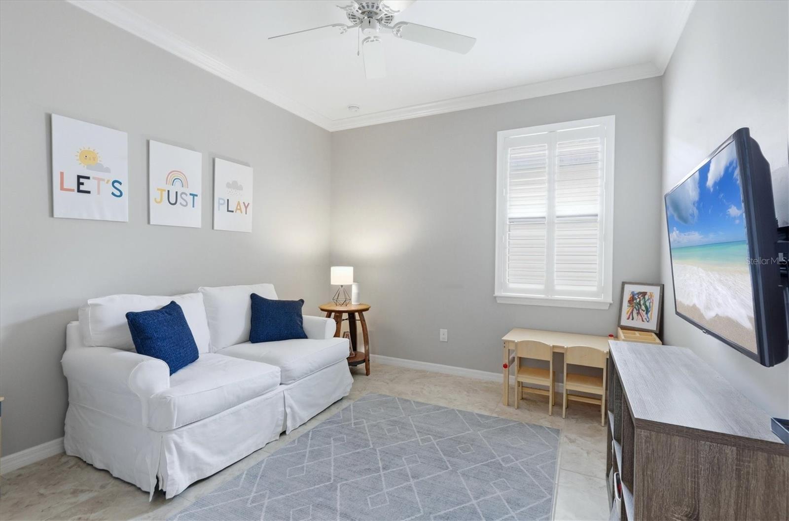 TOSCANA ISLES UNS 7 & 2 PH 4 - Residential