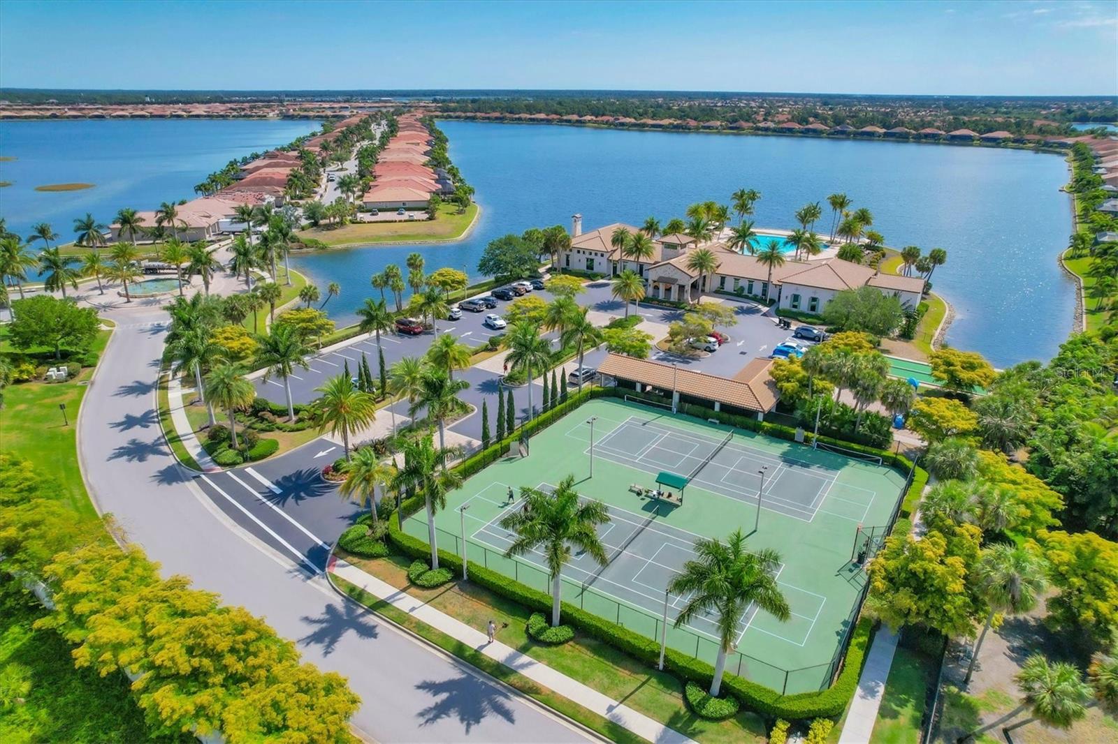 TOSCANA ISLES UNS 7 & 2 PH 4 - Residential