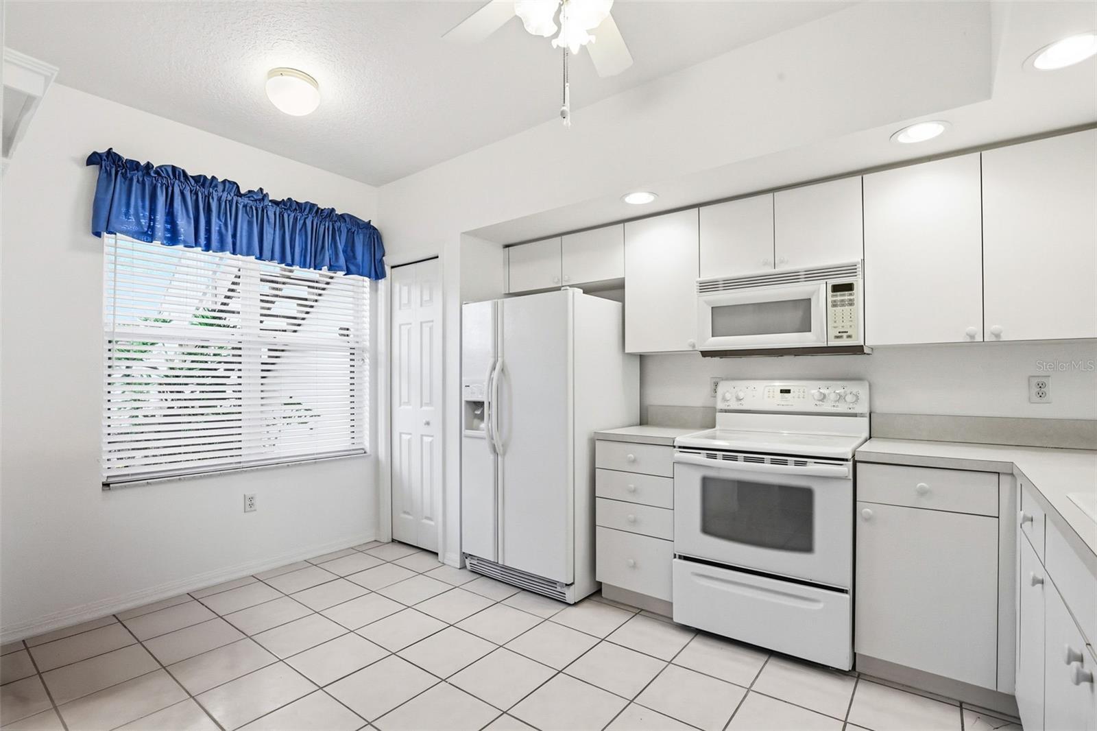 EAST BAY GOLF VILLAS AT WATER VIEW CONDO - Residential