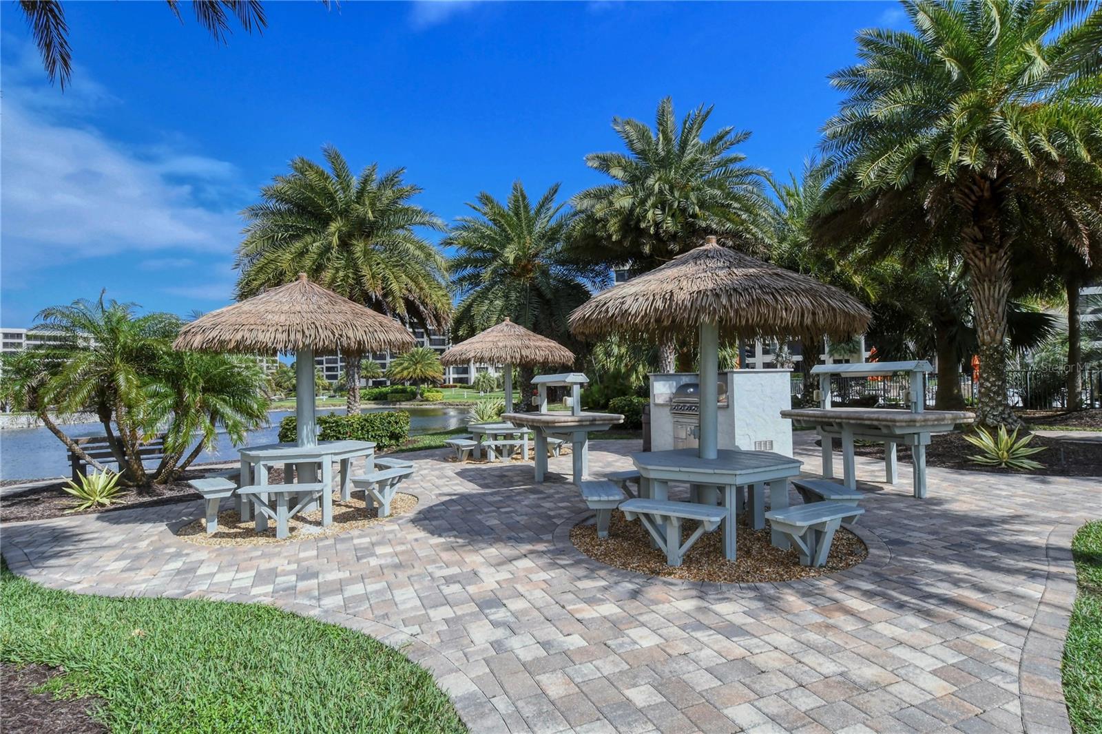 GULF & BAY CLUB PH 2 - Residential