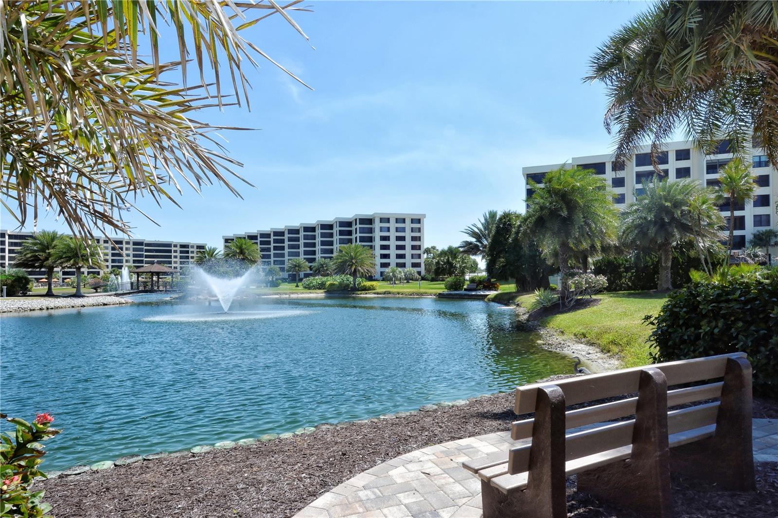 GULF & BAY CLUB PH 2 - Residential