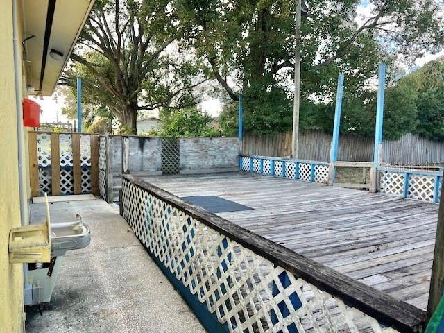 WASHINGTON BOOKER T ESTATE - Commercial Lease