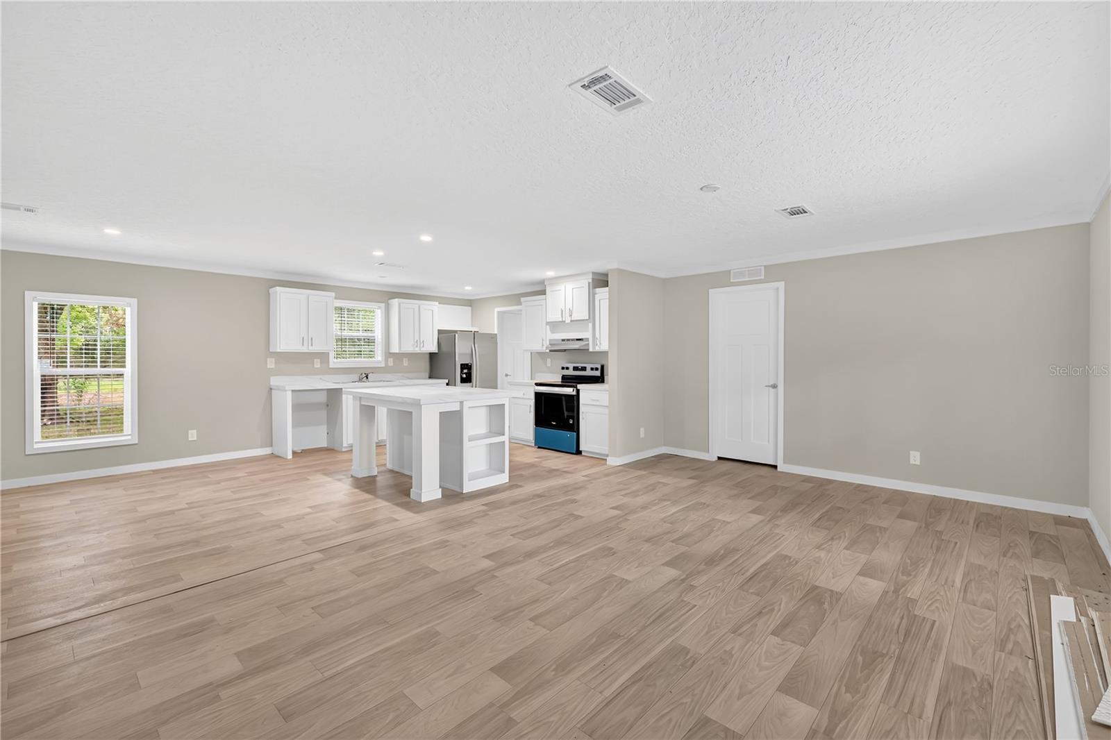 9260 LINCOLN ROAD