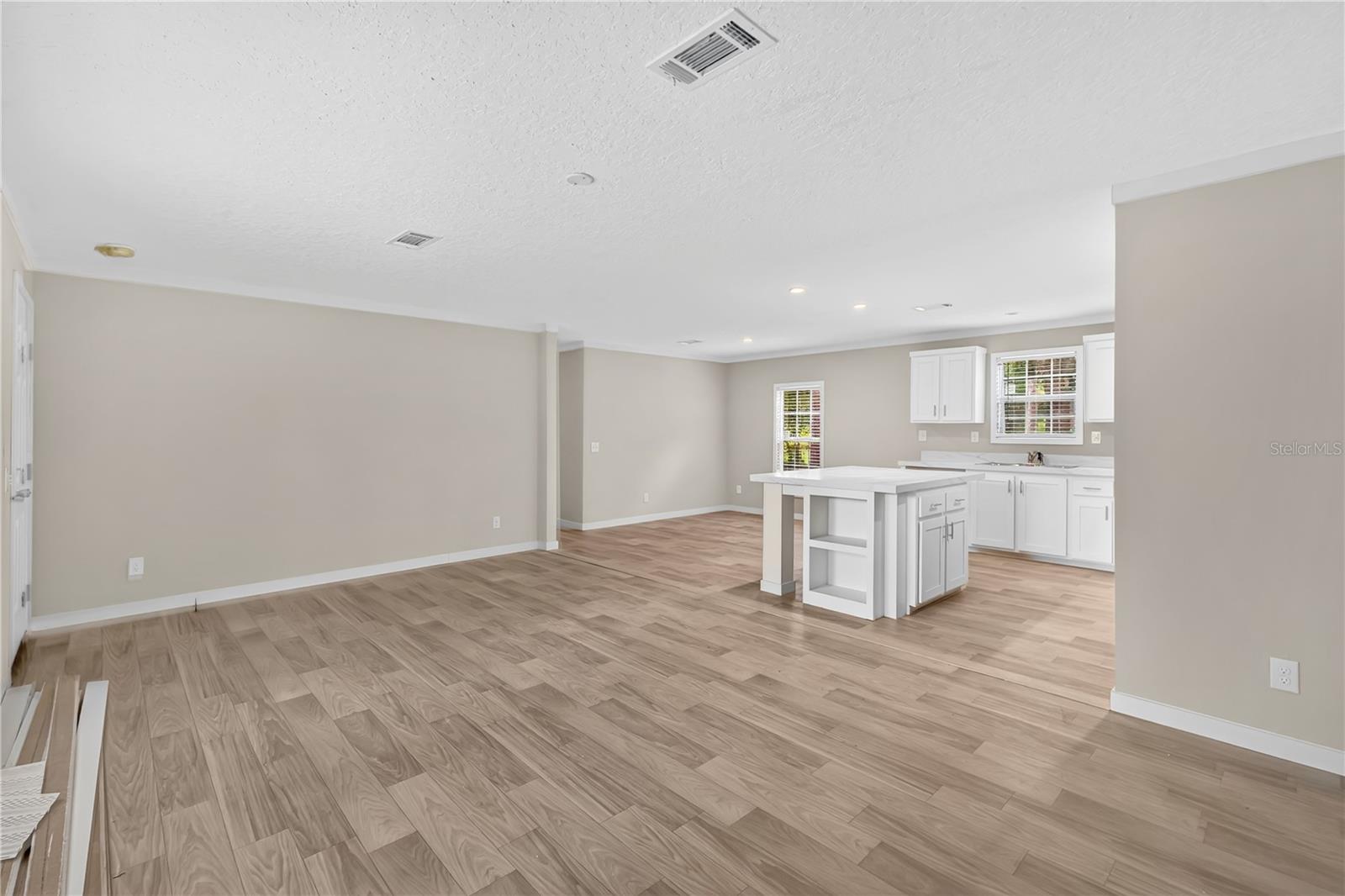 9260 LINCOLN ROAD