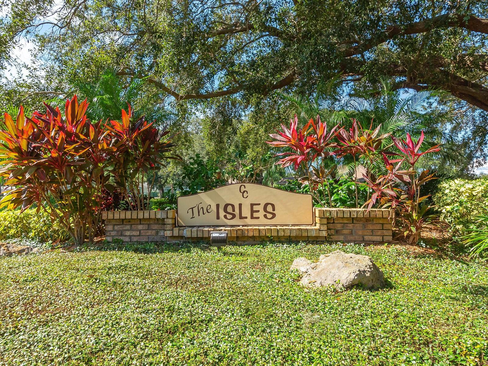 ISLES OF CHESTNUT CREEK - Residential