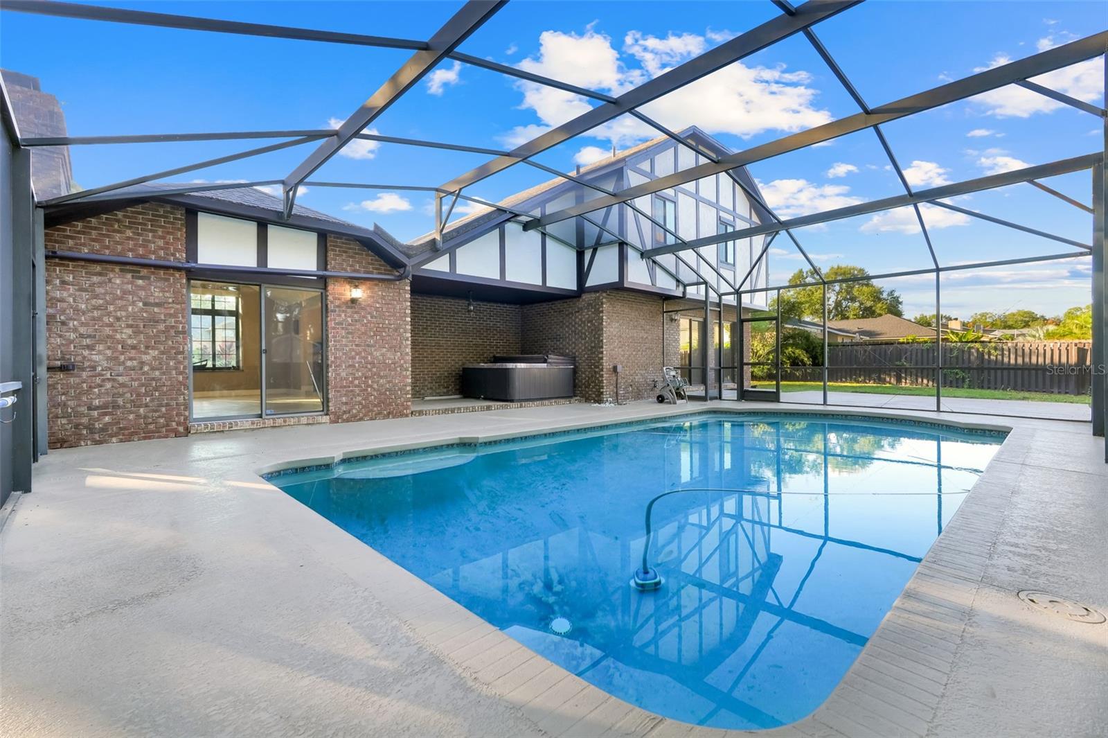 ORANGE TREE COUNTRY CLUB - Residential