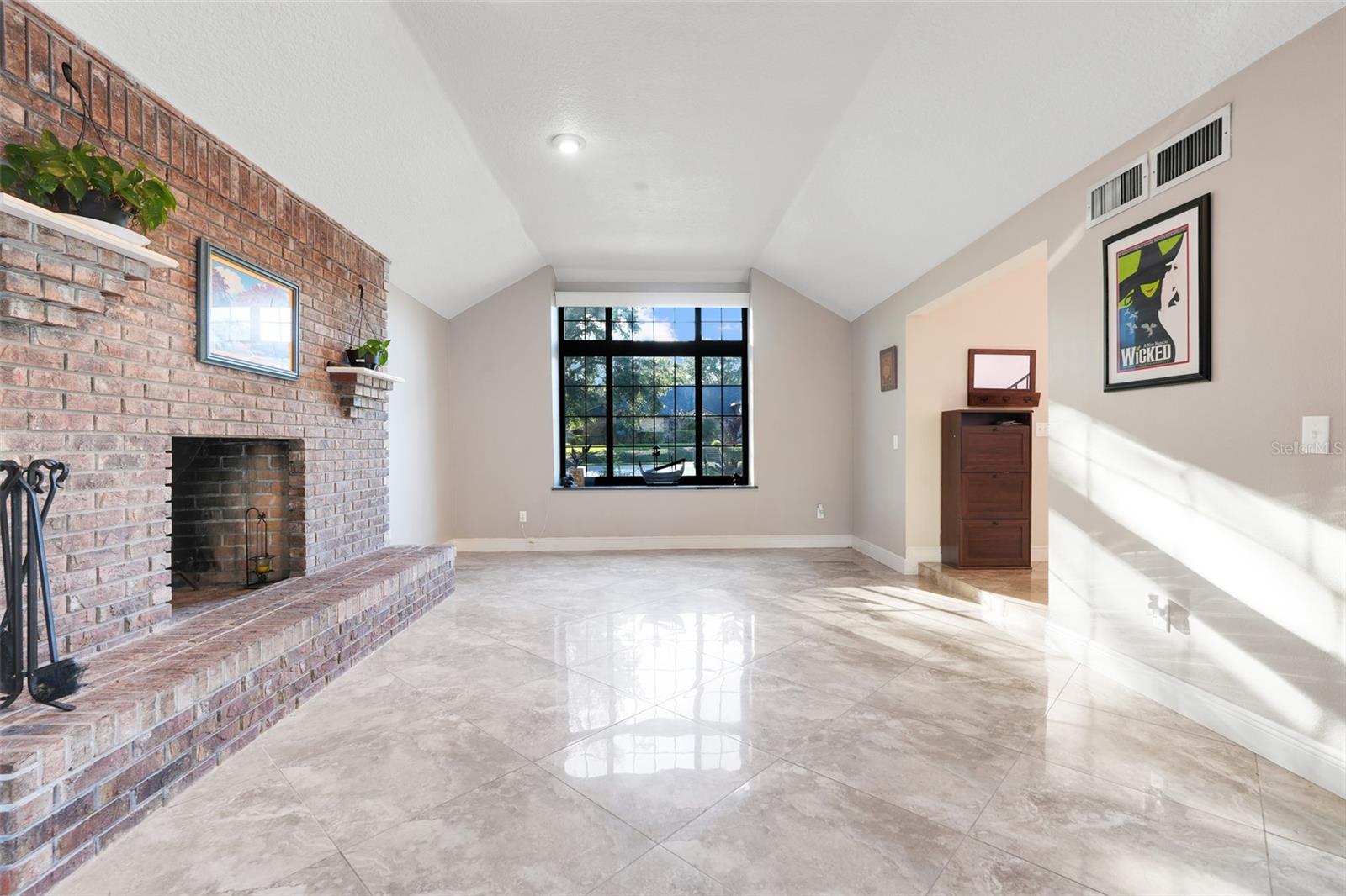 ORANGE TREE COUNTRY CLUB - Residential