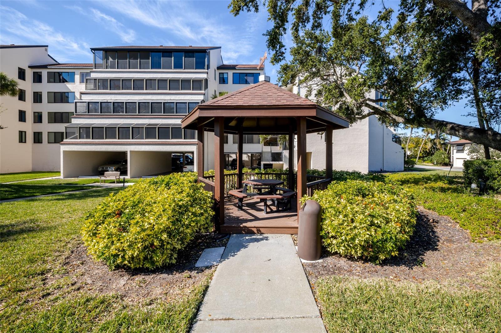 EXCELSIOR BEACH TO BAY - Residential