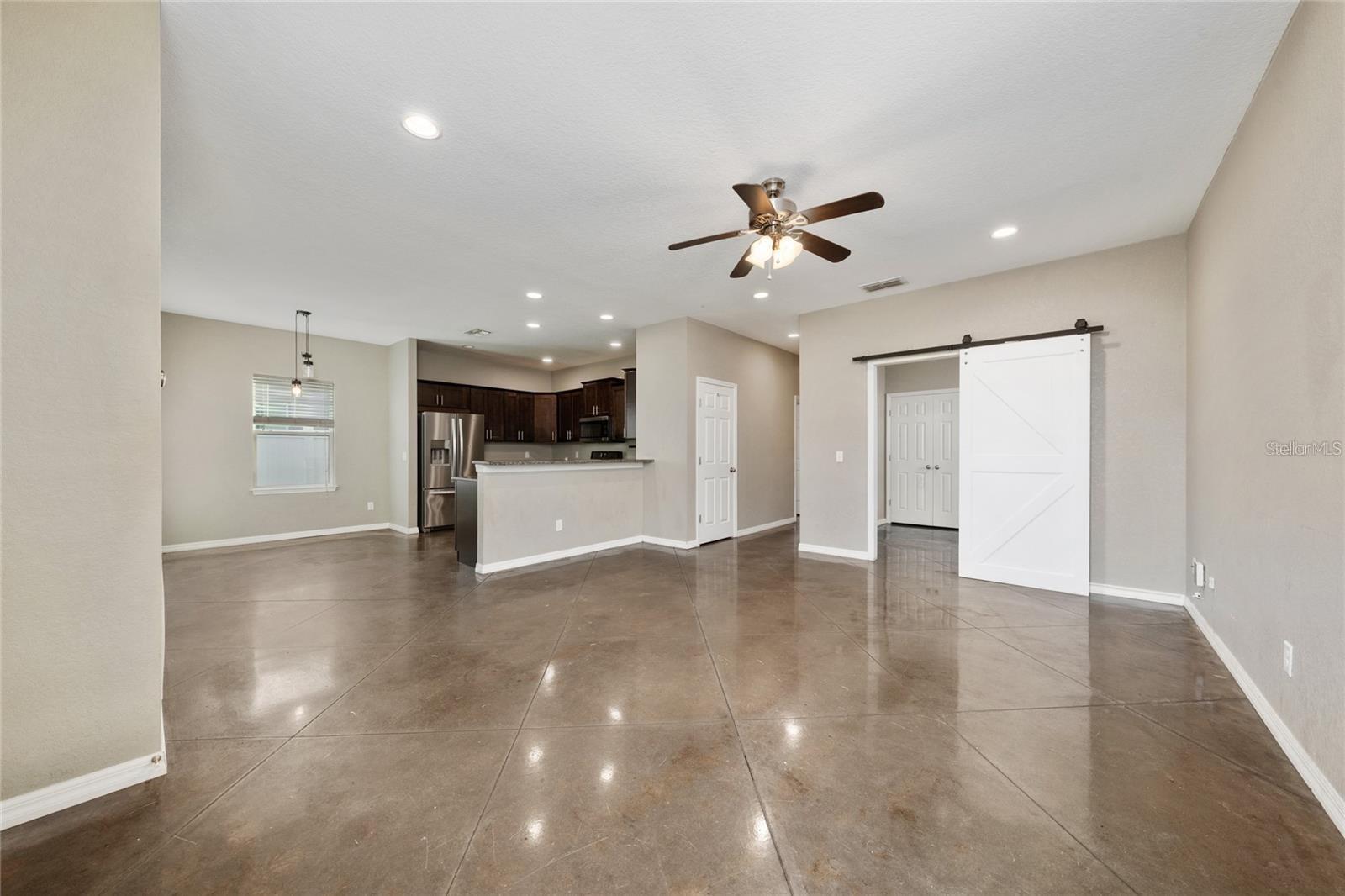 WHISPERING TRAILS PH 02 - Residential Lease