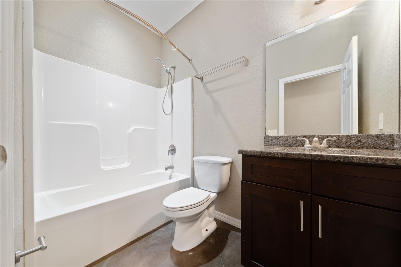 WHISPERING TRAILS PH 02 - Residential Lease