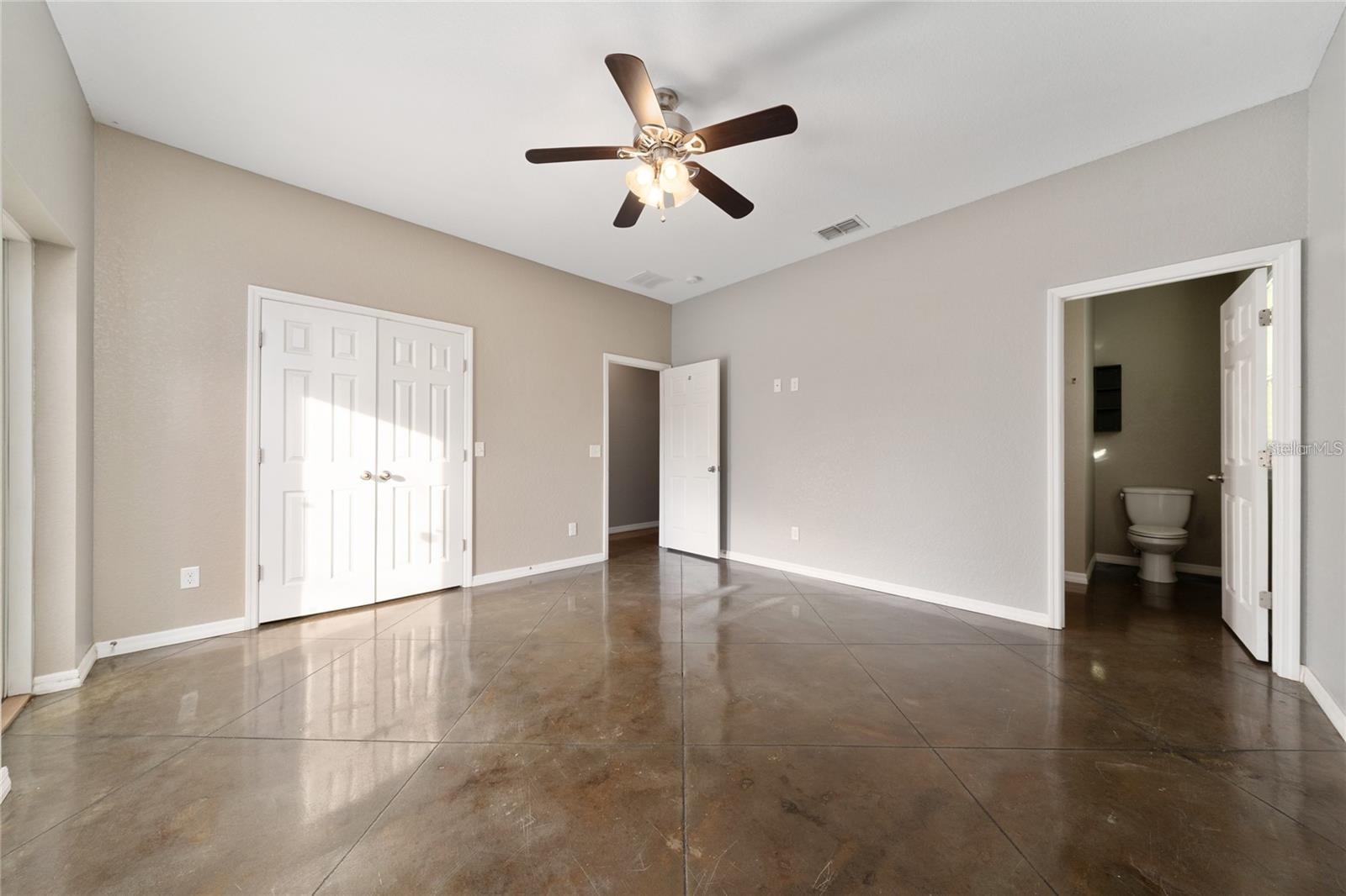 WHISPERING TRAILS PH 02 - Residential Lease