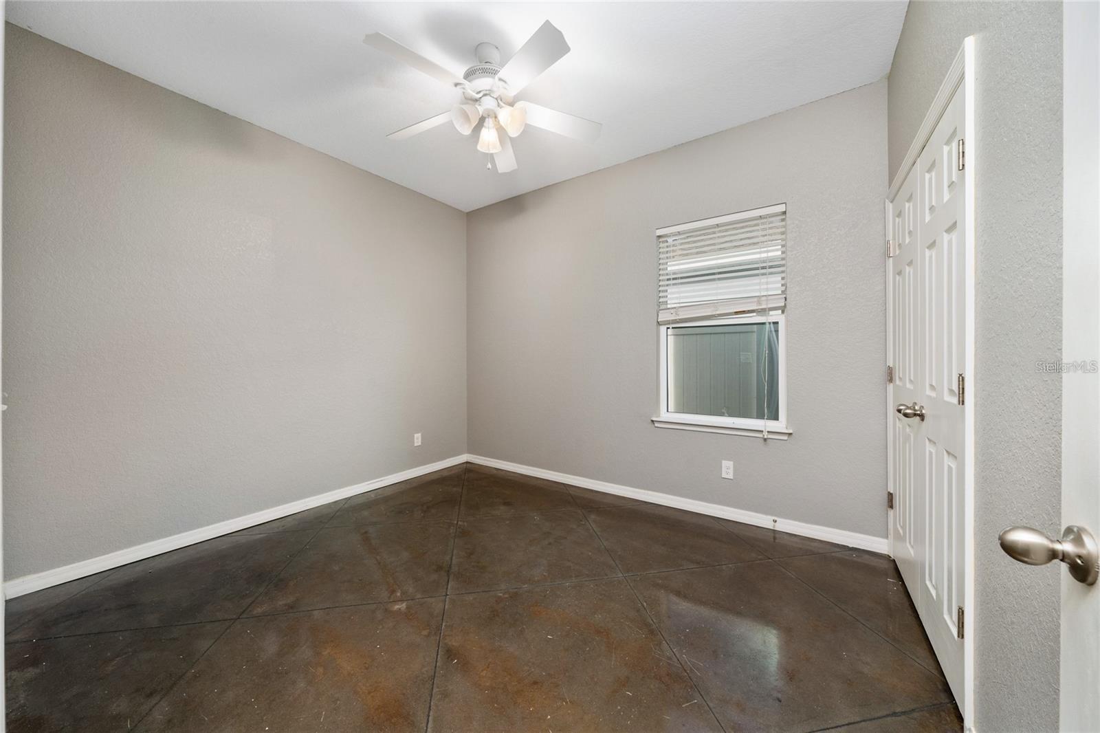 WHISPERING TRAILS PH 02 - Residential Lease