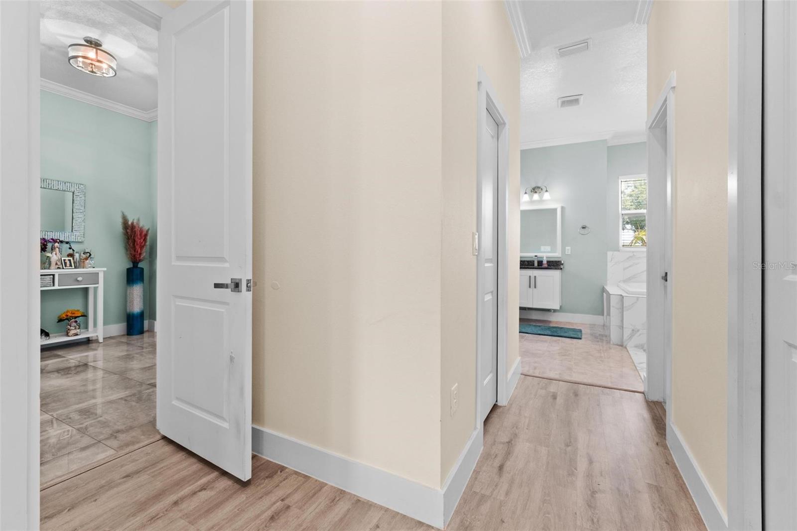 NORTH EDGEWOOD SEC OF VENICE - Residential