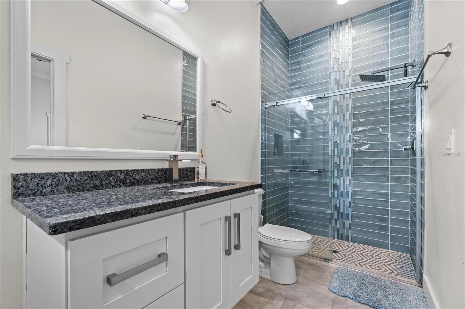 NORTH EDGEWOOD SEC OF VENICE - Residential