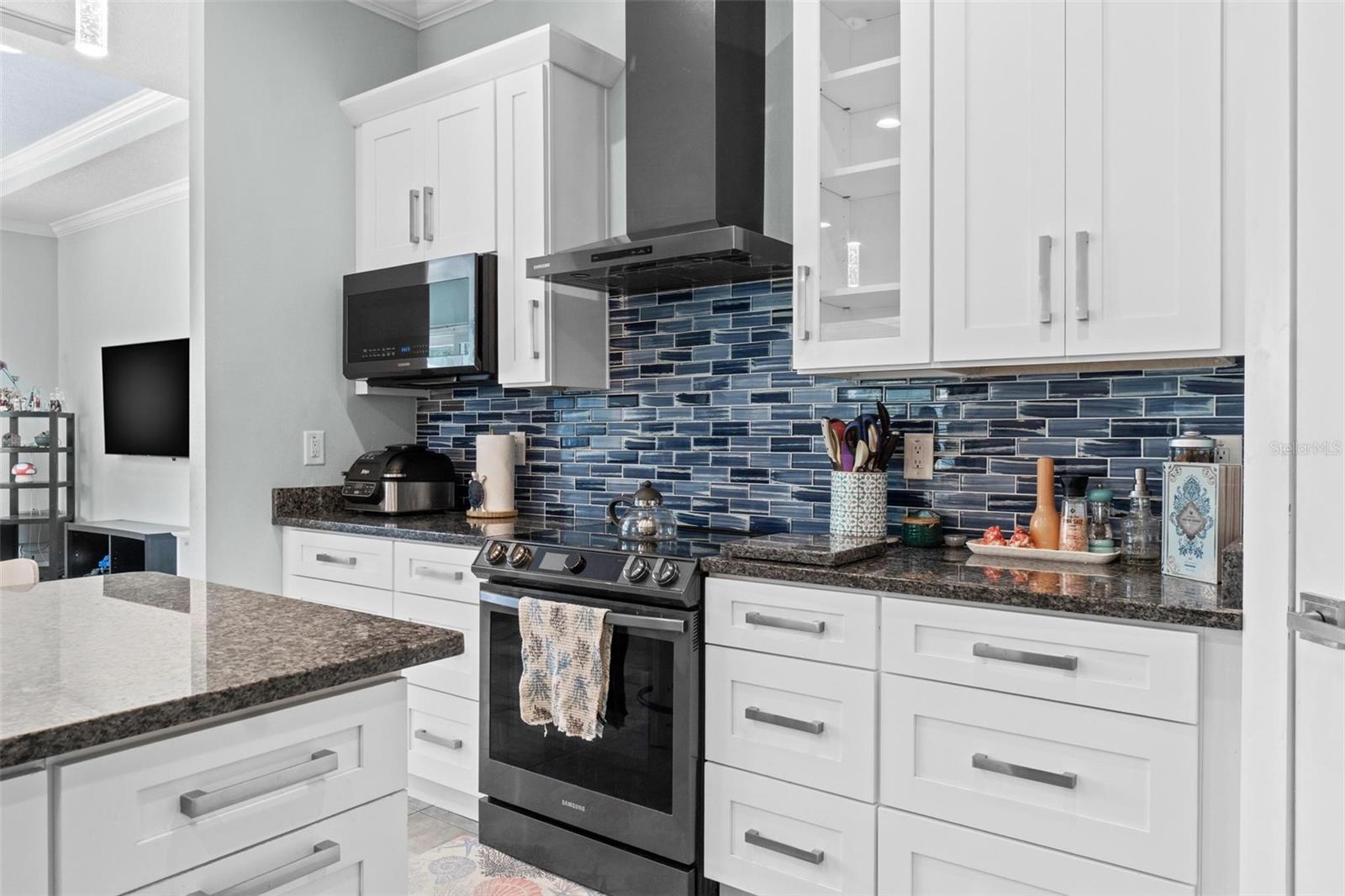 NORTH EDGEWOOD SEC OF VENICE - Residential