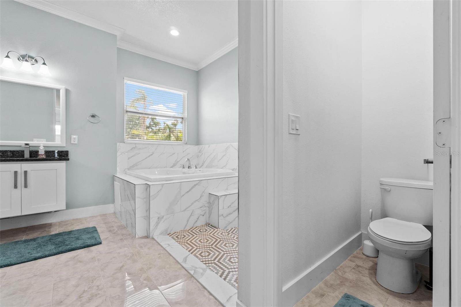 NORTH EDGEWOOD SEC OF VENICE - Residential