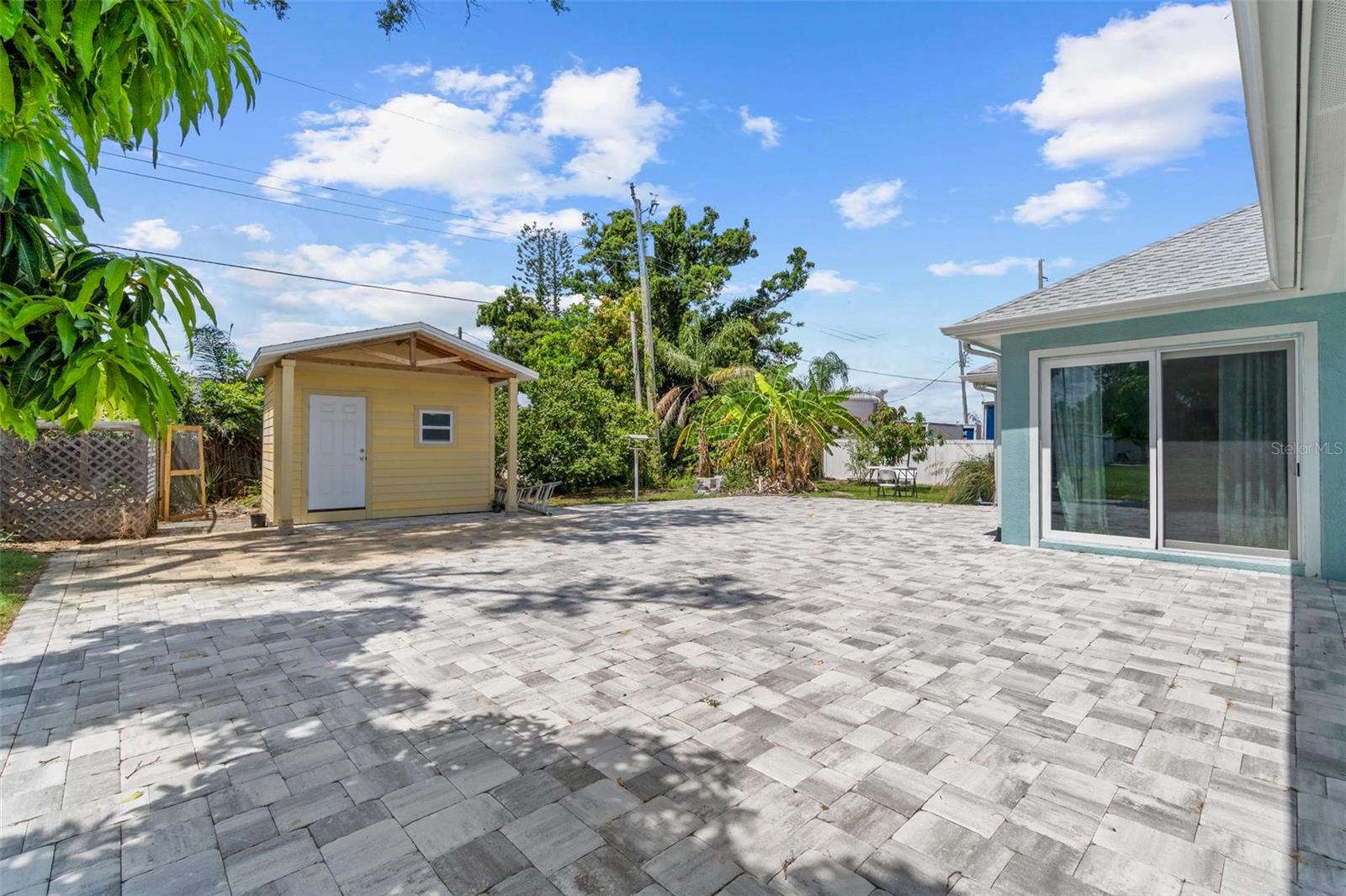 NORTH EDGEWOOD SEC OF VENICE - Residential