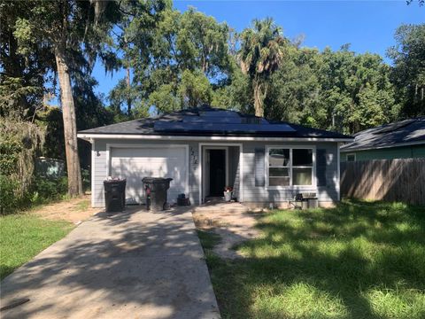 Photo of 1312 NE 1st Avenue, Gainesville, FL 32641 (MLS # TB8446003)