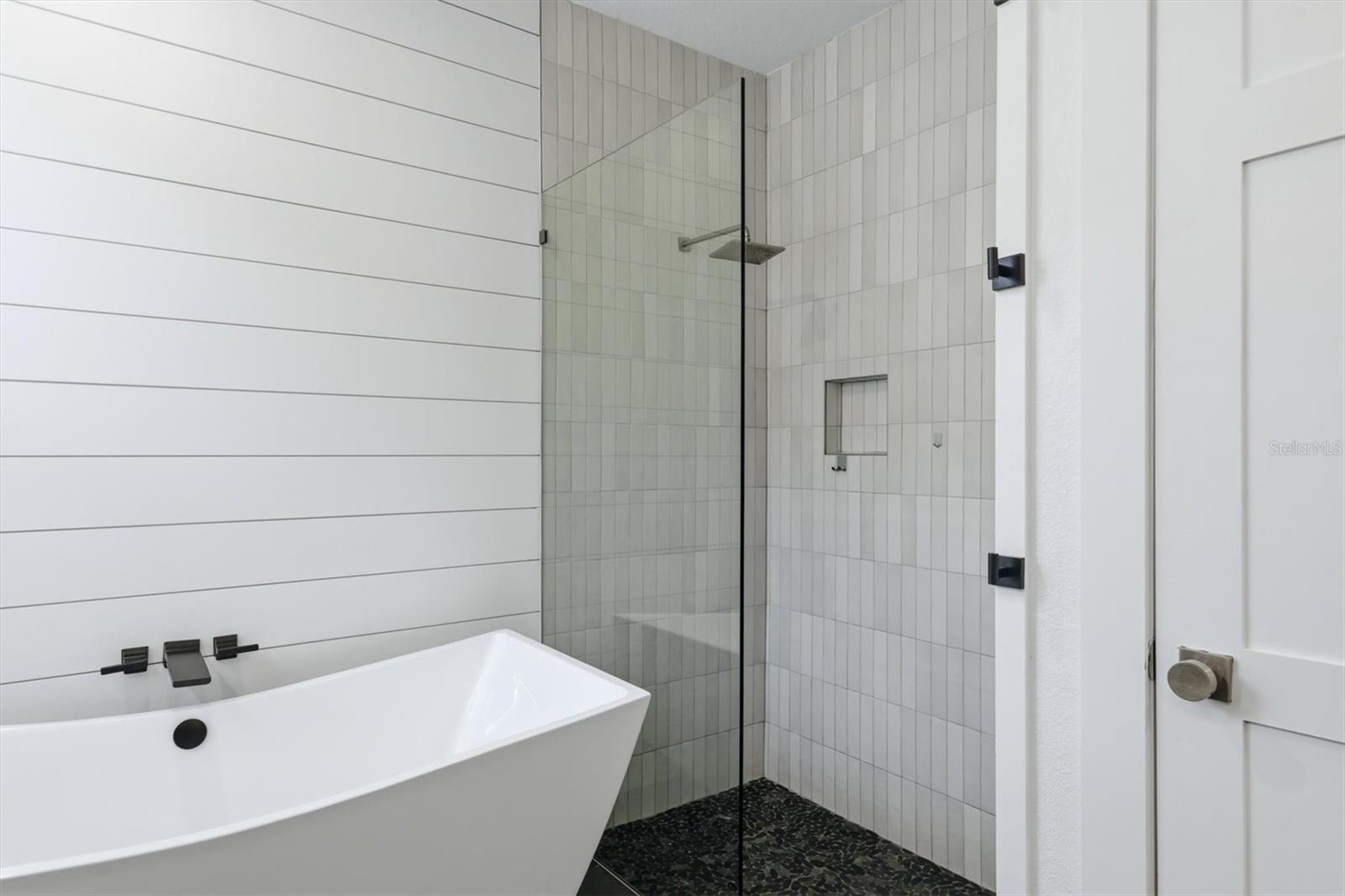 ARBOR LAKES ON PALMER RANCH - Residential